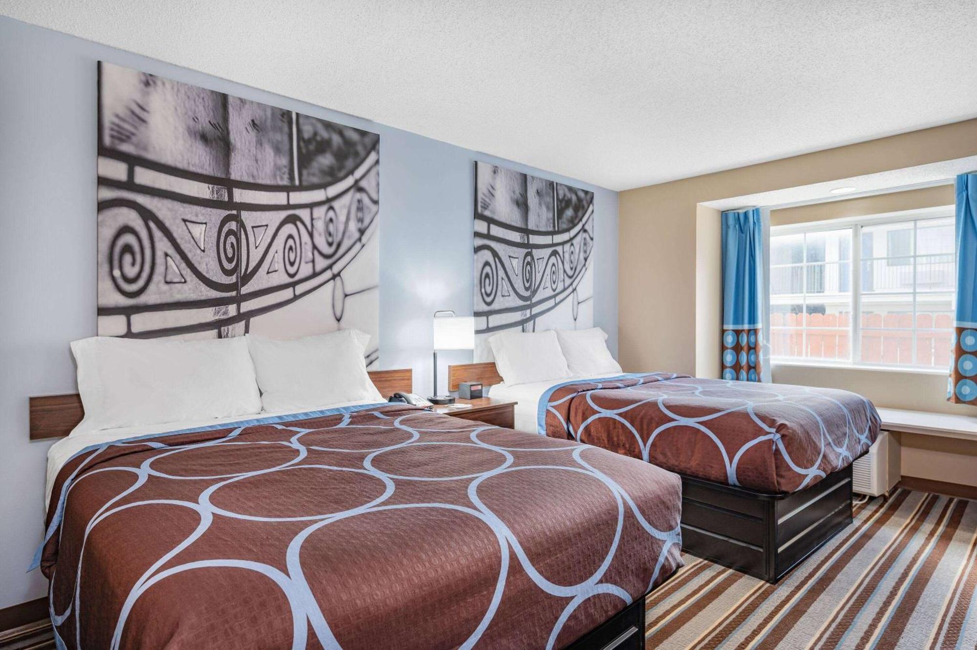 Super 8 By Wyndham Joliet Exterior foto